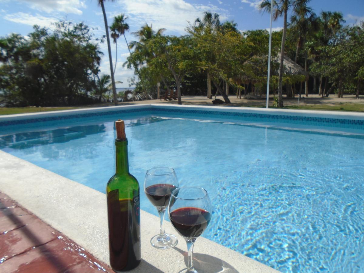 Serenity Sands Corozal Eksteriør bilde